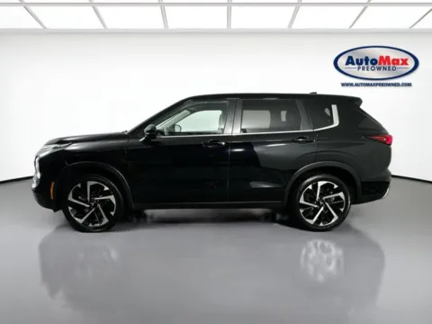 More photos of 2023 Mitsubishi Outlander SE at AutoMax Preowned Framingham, MA