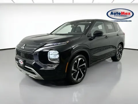 Another view of 2023 Mitsubishi Outlander SE for sale in Framingham, MA at AutoMax Preowned Framingham