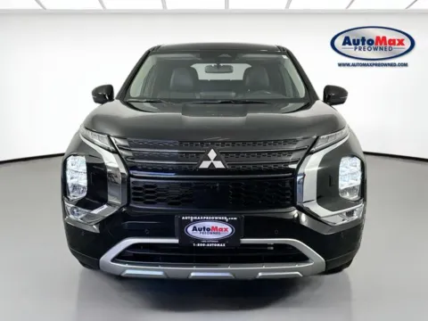 Photos of 2023 Mitsubishi Outlander SE for sale in Framingham, MA at AutoMax Preowned Framingham