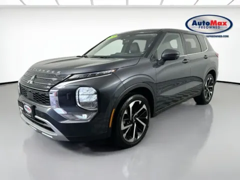 More photos of 2024 Mitsubishi Outlander SE at AutoMax Preowned Framingham, MA