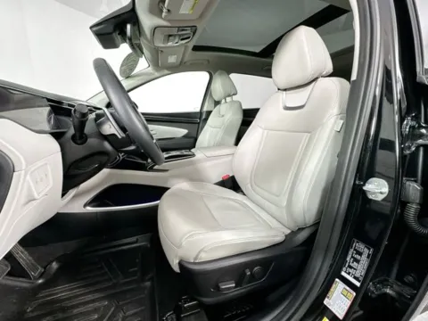 More photos of 2022 Hyundai Tucson Limited at AutoMax Preowned Framingham, MA