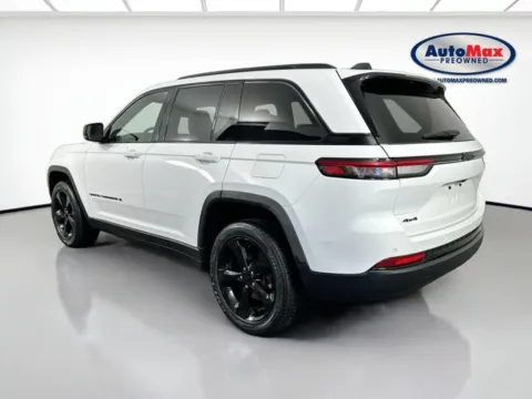 More photos of 2023 Jeep Grand Cherokee Altitude at AutoMax Preowned Framingham, MA