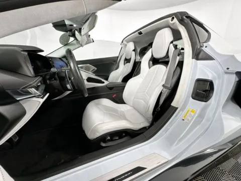 More photos of 2021 Chevrolet Corvette Stingray at AutoMax Preowned Framingham, MA