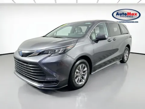 More photos of 2025 Toyota Sienna LE at AutoMax Preowned Framingham, MA