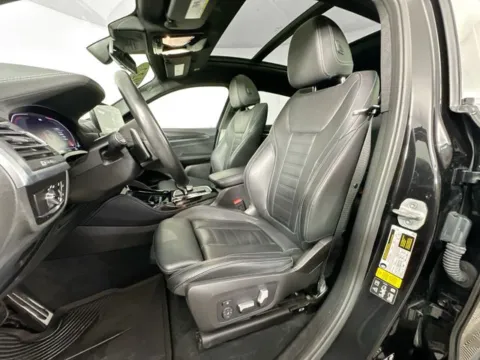 More photos of 2022 BMW X4 xDrive30i at AutoMax Preowned Framingham, MA