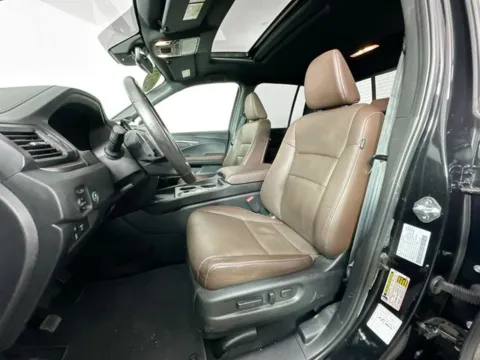 More photos of 2025 Honda Ridgeline RTL at AutoMax Preowned Framingham, MA