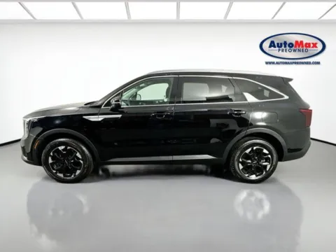 More photos of 2024 Kia Sorento S at AutoMax Preowned Framingham, MA