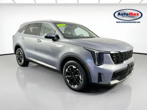 Silver 2024 Kia Sorento S for sale in Framingham, MA