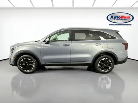 More photos of 2024 Kia Sorento S at AutoMax Preowned Framingham, MA
