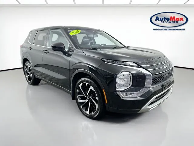 Black 2024 Mitsubishi Outlander SE for sale in Framingham, MA