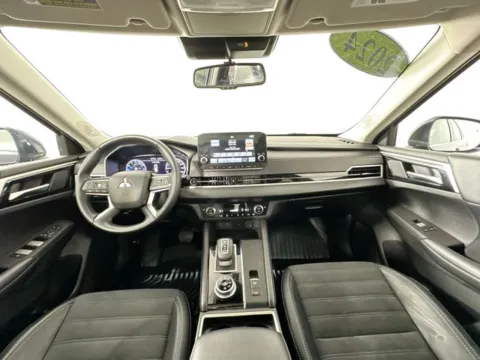 Another view of 2024 Mitsubishi Outlander SE for sale in Framingham, MA at AutoMax Preowned Framingham