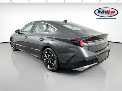 More photos of 2024 Hyundai Sonata SEL at AutoMax Preowned Framingham, MA