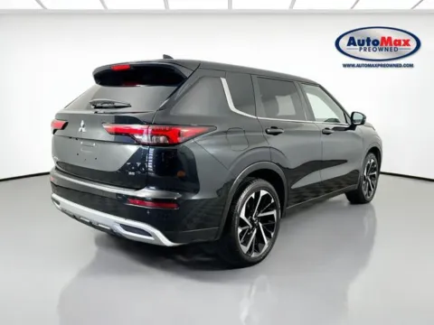 Photos of 2024 Mitsubishi Outlander SE for sale in Framingham, MA at AutoMax Preowned Framingham