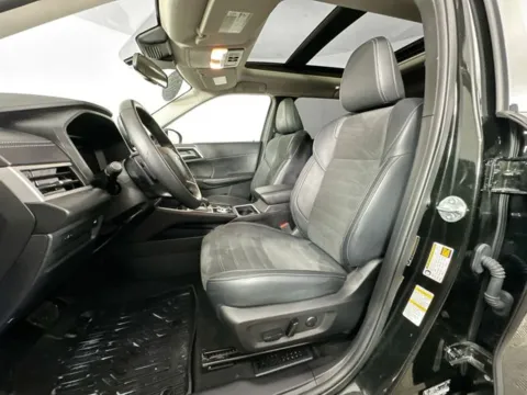 More photos of 2024 Mitsubishi Outlander SE at AutoMax Preowned Framingham, MA