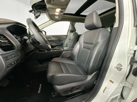 More photos of 2023 Nissan Rogue SL at AutoMax Preowned Framingham, MA