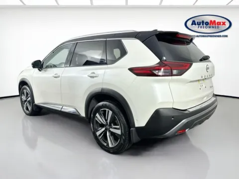 More photos of 2023 Nissan Rogue SL at AutoMax Preowned Framingham, MA
