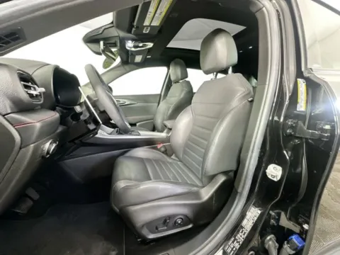 More photos of 2024 Dodge Hornet R/T Plus at AutoMax Preowned Framingham, MA