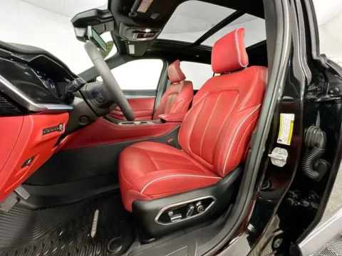 More photos of 2024 Jeep Wagoneer S Launch Edition at AutoMax Preowned Framingham, MA