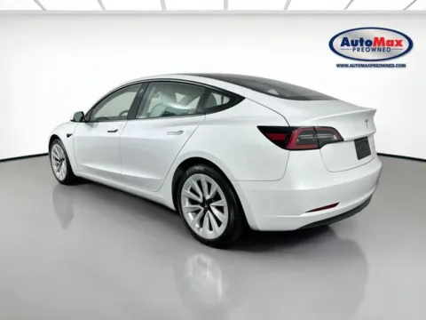 More photos of 2022 Tesla Model 3 Long Range at AutoMax Preowned Framingham, MA