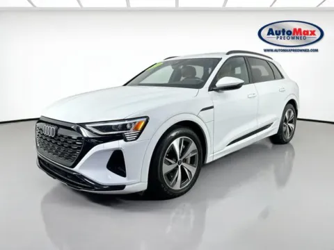 More photos of 2024 Audi Q8 e-tron Premium at AutoMax Preowned Framingham, MA
