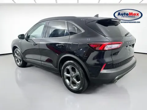 More photos of 2025 Ford Escape ST-Line at AutoMax Preowned Framingham, MA