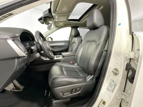 More photos of 2024 Mazda CX-90 3.3 Turbo Preferred Plus at AutoMax Preowned Framingham, MA