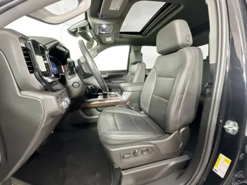 More photos of 2023 GMC Sierra 1500 SLT at AutoMax Preowned Framingham, MA