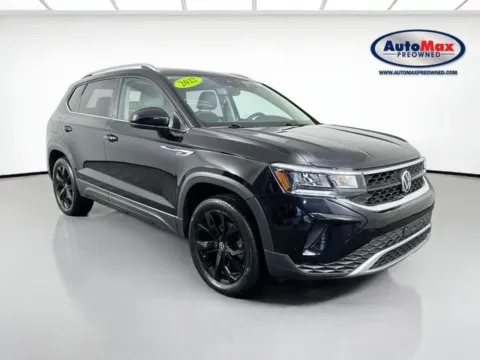 Black 2022 Volkswagen Taos 1.5T SE for sale in Framingham, MA