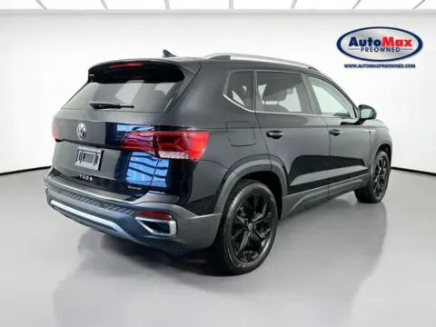 Photos of 2022 Volkswagen Taos 1.5T SE for sale in Framingham, MA at AutoMax Preowned Framingham