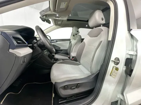 More photos of 2023 Volkswagen Taos 1.5T SE at AutoMax Preowned Framingham, MA