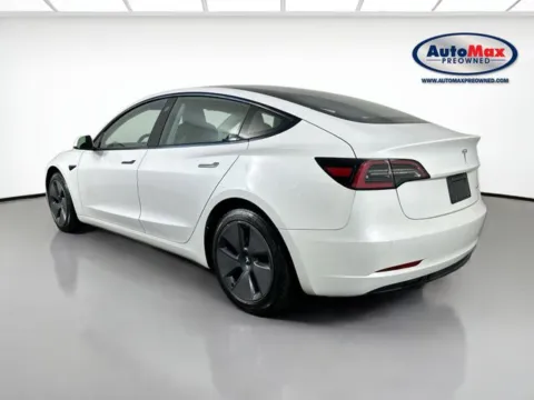 More photos of 2021 Tesla Model 3 Long Range at AutoMax Preowned Framingham, MA