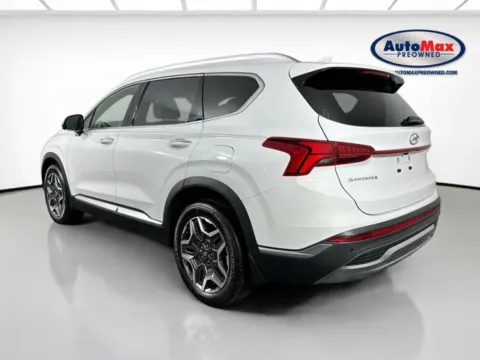 More photos of 2023 Hyundai Santa Fe Limited at AutoMax Preowned Framingham, MA