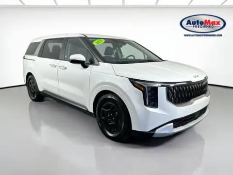 White 2025 Kia Carnival LXS for sale in Framingham, MA