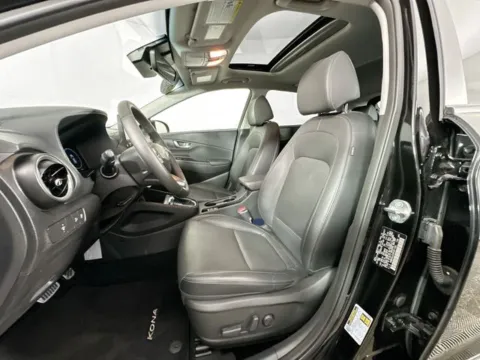 More photos of 2023 Hyundai Kona Limited at AutoMax Preowned Framingham, MA
