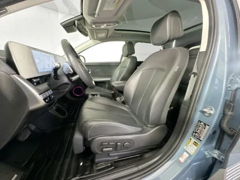 More photos of 2023 Hyundai IONIQ 5 Limited at AutoMax Preowned Framingham, MA