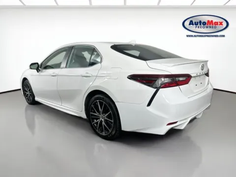 More photos of 2024 Toyota Camry SE at AutoMax Preowned Framingham, MA