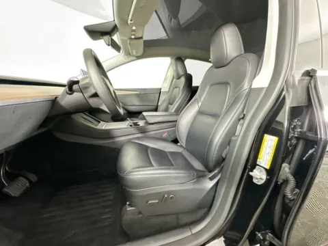 More photos of 2023 Tesla Model Y Long Range at AutoMax Preowned Framingham, MA