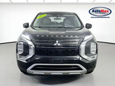 Photos of 2023 Mitsubishi Outlander SE for sale in Framingham, MA at AutoMax Preowned Framingham