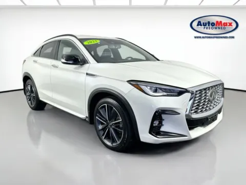 White 2023 INFINITI QX55 LUXE for sale in Framingham, MA