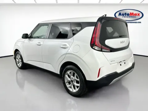 More photos of 2024 Kia Soul LX at AutoMax Preowned Framingham, MA