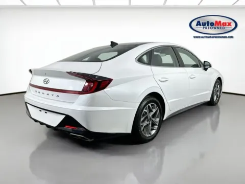 Photos of 2020 Hyundai Sonata SEL for sale in Framingham, MA at AutoMax Preowned Framingham