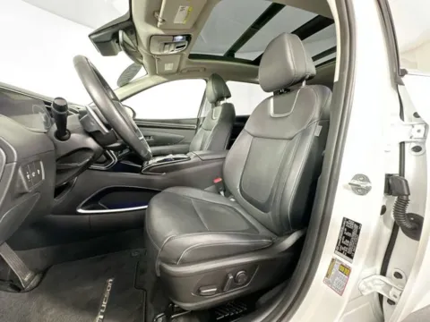 More photos of 2023 Hyundai Tucson Limited at AutoMax Preowned Framingham, MA