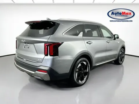 Photos of 2025 Kia Sorento Hybrid SX Prestige for sale in Framingham, MA at AutoMax Preowned Framingham