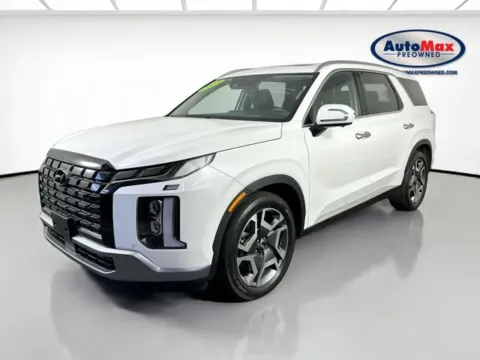 Another view of 2023 Hyundai Palisade Limited for sale in Framingham, MA at AutoMax Preowned Framingham