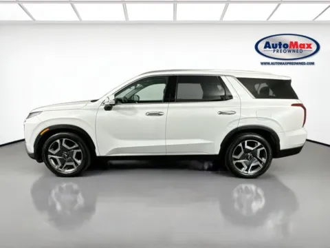 More photos of 2023 Hyundai Palisade Limited at AutoMax Preowned Framingham, MA