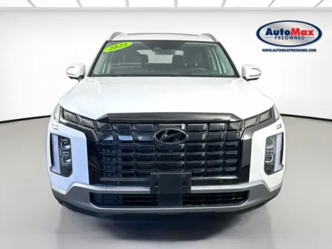 Photos of 2023 Hyundai Palisade Limited for sale in Framingham, MA at AutoMax Preowned Framingham