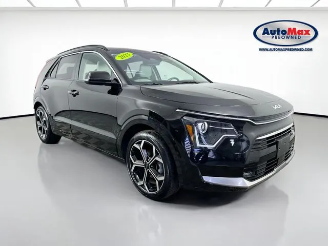 Black 2023 Kia Niro EX Touring for sale in Framingham, MA