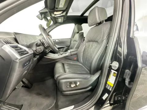 More photos of 2024 BMW X5 xDrive40i at AutoMax Preowned Framingham, MA