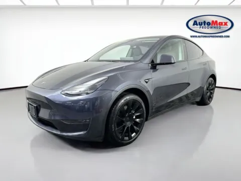 More photos of 2025 Tesla Model Y Long Range at AutoMax Preowned Framingham, MA