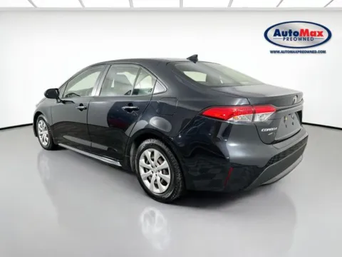 More photos of 2021 Toyota Corolla LE at AutoMax Preowned Framingham, MA